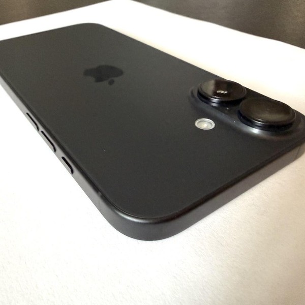 Apple iPhone 16 - Unlocked, 128 GB, Black, A3081