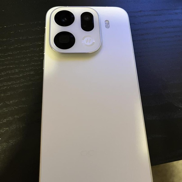 Oppo Find X9 Pro - Unlocked Non-US, 512 GB, Silk White, 16 GB