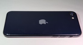 Good
													Apple iPhone SE 3rd Gen 2022 - AT&T, Midnight, 64 GB, A2595, photo 3 of 9