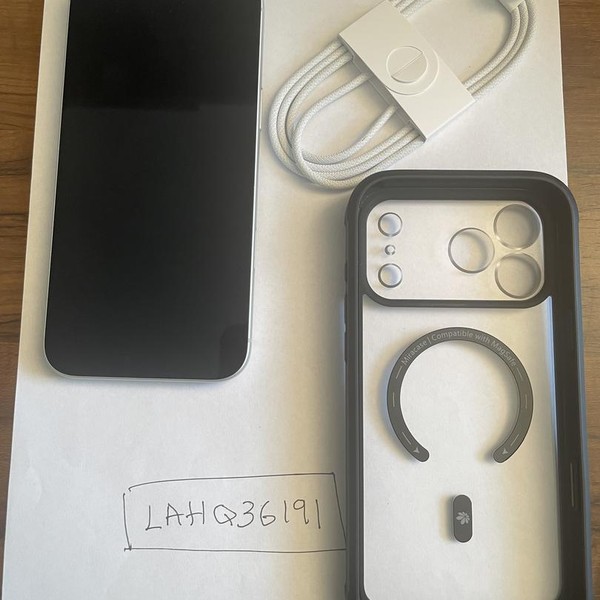 Apple iPhone 17 Pro Max - Unlocked, 512 GB, Silver, A3257