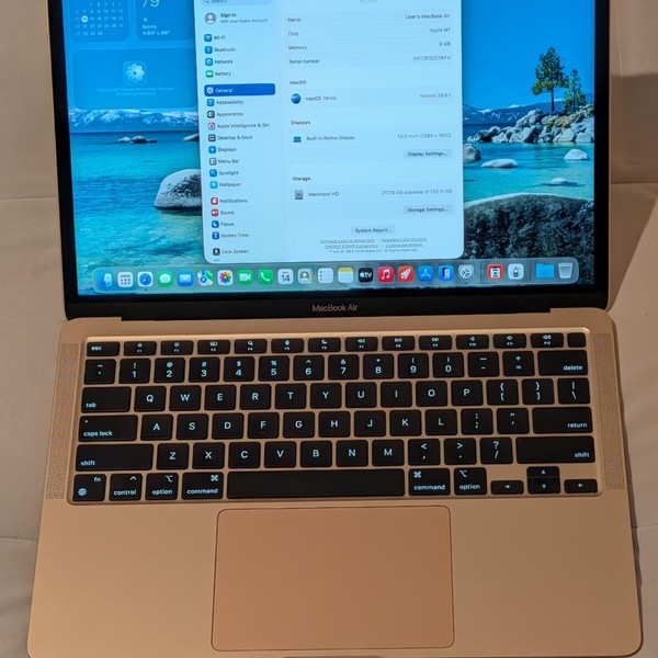 MacBook Air 2020 - 13 inch - 256 GB, Gold, 8 GB, Apple M1