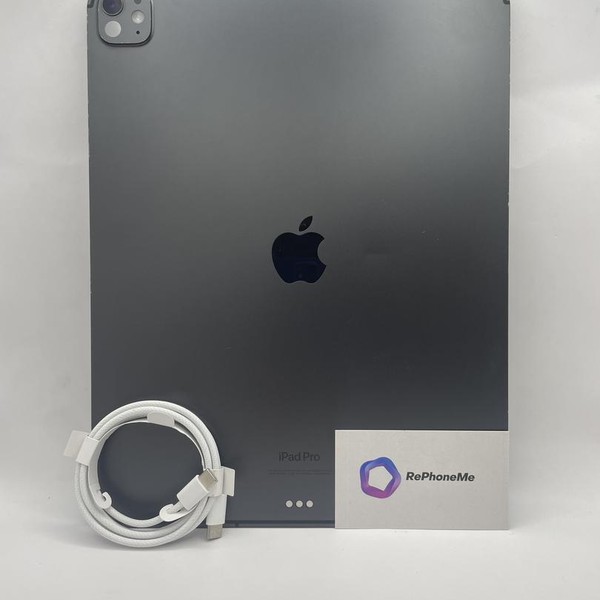 Apple iPad Pro 13 inch (M4) 2024 - Unlocked, 256 GB, Black, 8 GB, A2926, Standard Glass