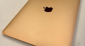 Good
													MacBook Air 2018 - 13" - I5, Gold, 256 GB, 8 GB, photo 4 of 10