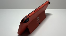 Mint
													Nintendo Switch - OLED - Red, 64 GB, Mario Red Edition, photo 3 of 6