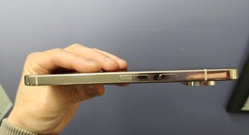 Good
													Google Pixel 10 Pro XL - Unlocked, Jade, 256 GB, GUL82, photo 5 of 8