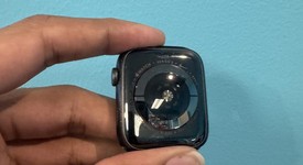 Good
													Apple Watch Series 5 44mm - Unlocked, Gray, A2095 Cellular, Aluminum, photo 3 of 6