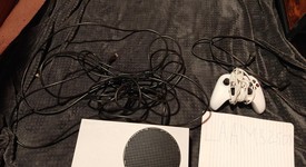 Mint
													Xbox Series S (2020) - White, 512 GB, photo 1 of 14