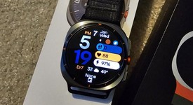 Mint
													Samsung Galaxy Watch Ultra (2025) - Unlocked, Titanium Gray, SM-L705, 47mm, photo 4 of 9