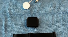 Good
													Apple Watch SE 2nd Gen 44mm - Unlocked, Midnight, A2727 - Cellular, Aluminum, photo 1 of 6