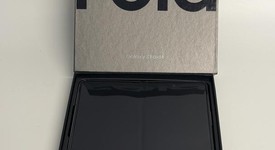 Good
													Samsung Galaxy Z Fold4 5G - Unlocked, Gray, 256 GB, 12 GB, SM-F936U1, photo 2 of 4