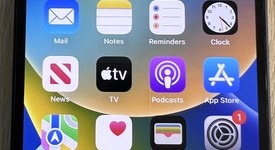 Good
													Apple iPhone 13 - Verizon, Midnight, 128 GB, A2482, photo 1 of 7
