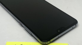 Mint
													Huawei P20 Pro - Unlocked Non-US, Navy Blue, 128 GB, photo 4 of 9
