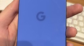 Mint
													Google Pixel 10 - Unlocked, Indigo, 256 GB, GLBW0, photo 5 of 9