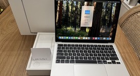 Mint
													MacBook Air 2025 (M4) - 13" - Apple M4, Silver, 256 GB, 16 GB, photo 5 of 43