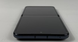 Good
													Motorola Razr Plus (2024) - Unlocked, Navy Blue, 256 GB, 12 GB, photo 4 of 7