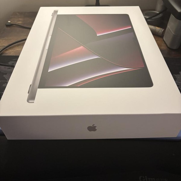 MacBook Pro 2023 - 14 inch - 1 TB, Gray, 16 GB, Apple M2 Pro 12-core