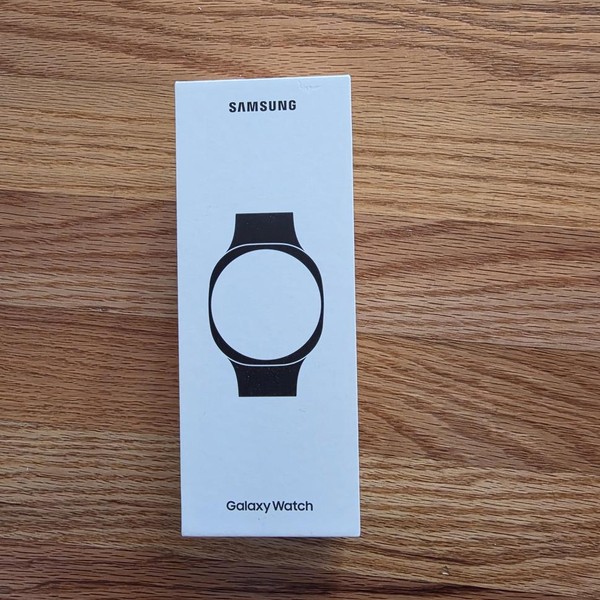 Samsung Galaxy Watch8 - Wi-Fi, Silver, SM-L320, 40mm