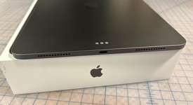 Mint
													Apple iPad Air 5th Gen - Wi-Fi, Gray, 64 GB, A2588, photo 4 of 7