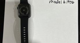 Good
													Apple Watch Series 4 44mm - Unlocked, Gray, A1976 - Cellular, Aluminum, photo 3 of 7