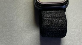 Fair
													Apple Watch Series 4 44mm - Unlocked, Gray, A1976 - Cellular, Aluminum, photo 5 of 6