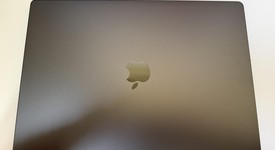 Mint
													MacBook Pro Late 2023 (M3) - 16" - Apple M3 Pro 12-core, Black, 512 GB, 36 GB, 18-core GPU, photo 5 of 9