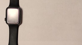 Good
													Apple Watch Series 4 44mm - Unlocked, Gray, A1976 - Cellular, Aluminum, photo 2 of 5