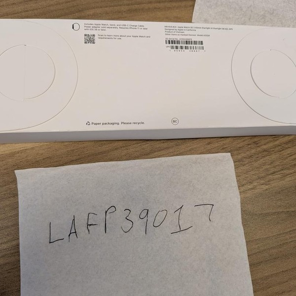 Apple Watch SE (3rd Gen) 40mm - Starlight, A3324 - GPS
