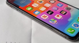 Mint
													Apple iPhone Xs Max - Unlocked, Gold, 256 GB, A1921, photo 4 of 7