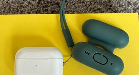 Used
													Apple AirPods Pro 2nd Gen - Lightning, photo 3 of 4
