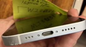 Good
													Apple iPhone 16e - AT&T, White, 128 GB, A3212, photo 4 of 15