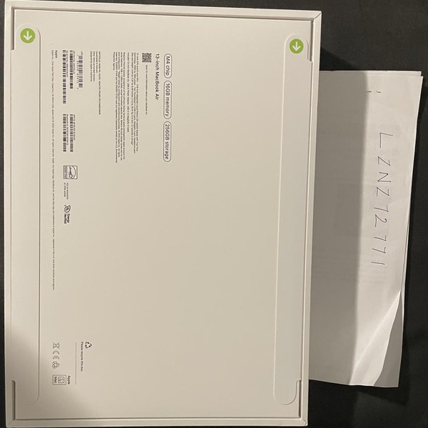 MacBook Air 2025 (M4) - 13 inch - 256 GB, Midnight, 16 GB, Apple M4