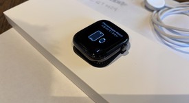 Good
													Apple Watch Series 10 46mm - Unlocked, Slate, A3003 - Cellular, Titanium, photo 2 of 5