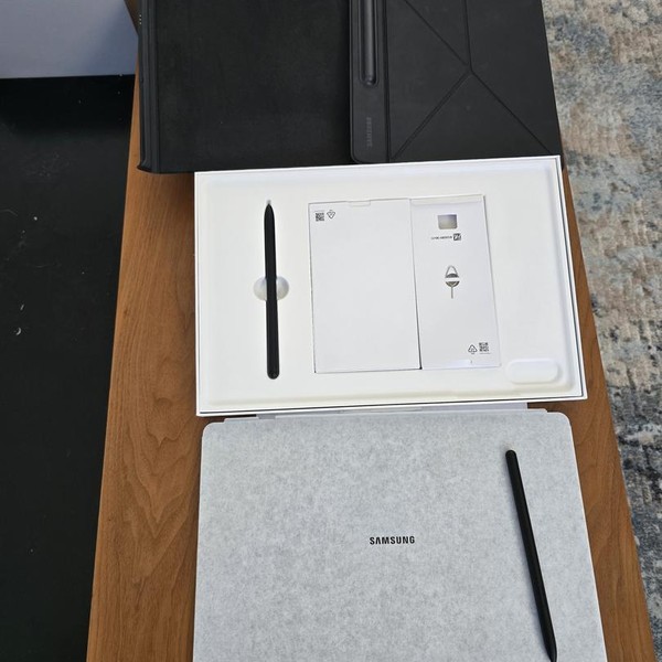 Samsung Galaxy Tab S9 Plus - Wi-Fi, 256 GB, Graphite, 12 GB, SM-X810