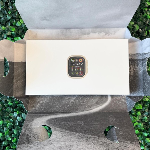 Apple Watch Ultra 2 49mm - Unlocked, Natural, A2986