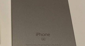 Good
													Apple iPhone SE 1st Gen 2016 - Unlocked, Silver, 128 GB, A1662, photo 3 of 7