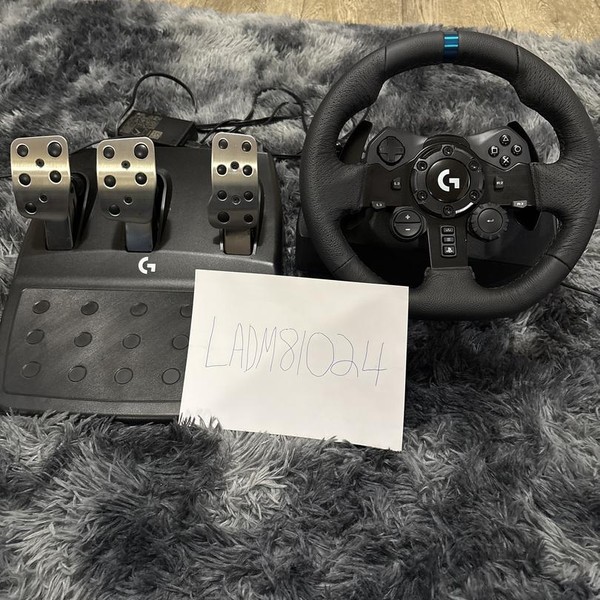 Logitech G923 TRUEFORCE Racing Wheel