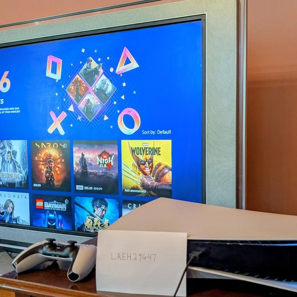 PlayStation 5 Standard Edition (2020) - 825 GB, White, Standard Edition