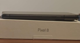 Mint
													Google Pixel 8 - Unlocked, Obsidian, 128 GB, 8 GB, G9BQD, Sub-6 5G, photo 5 of 12