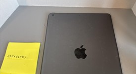 Fair
													Apple iPad 9th Gen - Wi-Fi, Gray, 64 GB, A2602, photo 3 of 7