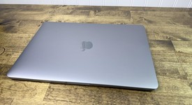 Good
													MacBook Pro 2020 - 13" - I5, Gray, 256 GB, 16 GB, photo 3 of 9