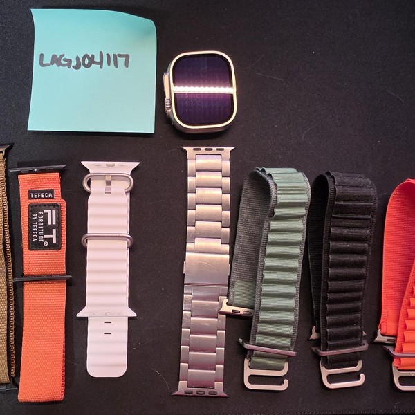 Apple Watch Ultra 49mm - Unlocked, Titanium, A2622