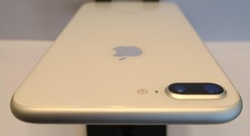 Good
													Apple iPhone 8 Plus - Unlocked, Silver, 64 GB, A1864, photo 5 of 6