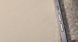 Good
													Apple iPhone 13 - Unlocked, Midnight, 128 GB, A2482, photo 1 of 13