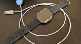 Good
													Apple Watch Ultra 2 49mm - Unlocked, Natural, A2986, photo 3 of 10