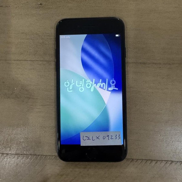 Apple iPhone SE 3rd Gen 2022 - Unlocked, 64 GB, Midnight, A2595