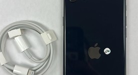 Mint
													Apple iPhone SE 3rd Gen 2022 - Unlocked, Midnight, 64 GB, A2595, photo 1 of 10