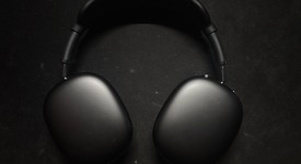 Used
													Apple AirPods Max - Gray, photo 1 of 7