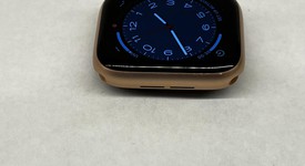 Good
													Apple Watch Series 6 44mm - Unlocked, Gold, A2294 - Cellular, Aluminum, photo 5 of 5