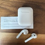Used Apple AirPods 2nd Gen - Lightning Case