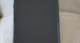 Good
													Motorola Razr Ultra (2025) - Unlocked, PANTONE Scarab, 512 GB, 16 GB, photo 3 of 15